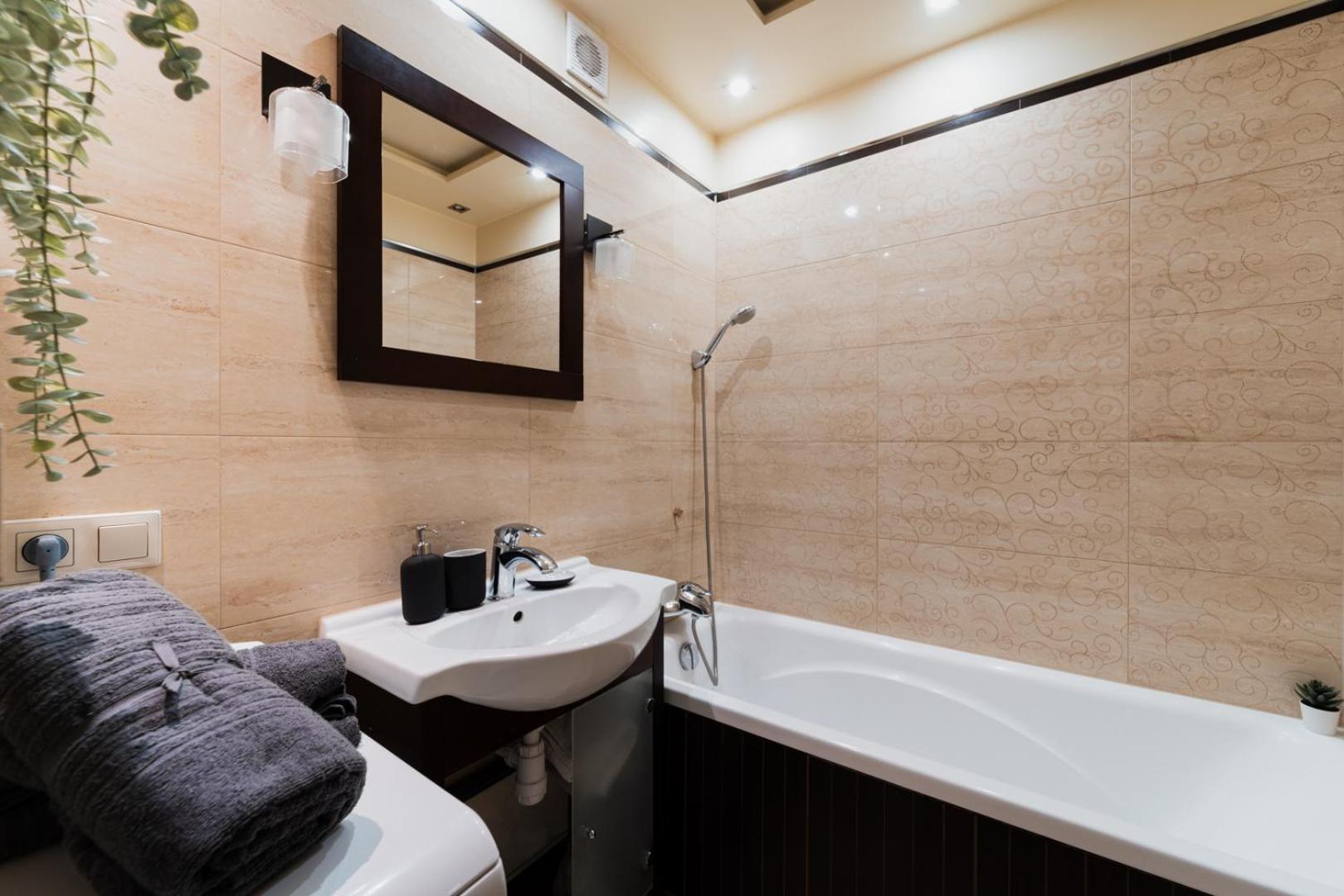 Appartamento Big Apart- Old Town- Rydygiera Street- 10 People - Market Square Breslavia Esterno foto